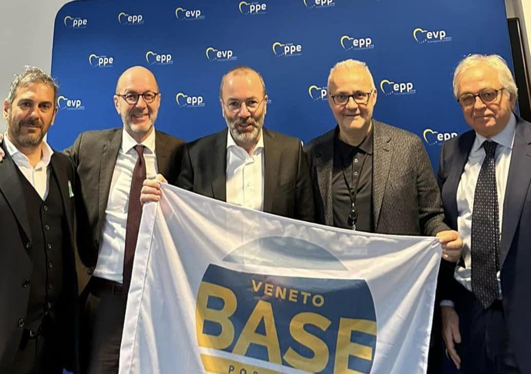 Il Segretario Manfred Weber con i vertici di Base Popolare